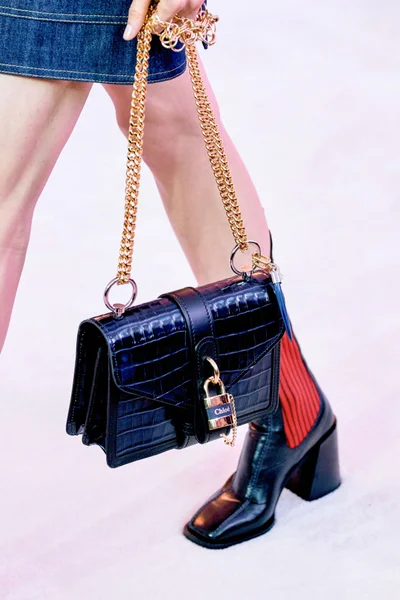 Look 93